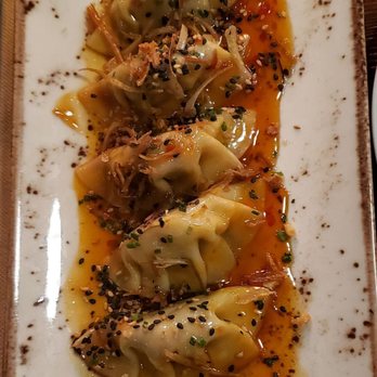 Mimo's Born - Gyozas - Cocktail Bars Near Me - Barcelona, B