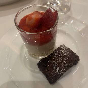Crossroads Kitchen - Strawberry cheesecake cake and brownie - Vegan Near Me - Las Vegas, Nevada Crossroads Kitchen - Strawberry cheesecake cake and brownie - Vegan Near Me - Las Vegas, Nevada