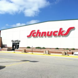 Schnucks - Loves Park - Outside entrance (changed to schnucks now)