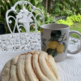 Concha and coffee .. Concha and coffee ..