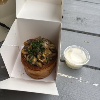 Lysee - Mushroom quiche - Desserts Near Me - New York, New York Lysee - Mushroom quiche - Desserts Near Me - New York, New York