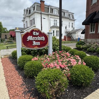 The Meredith Inn Restaurant - New American Near Me - Kittanning, Pennsylvania