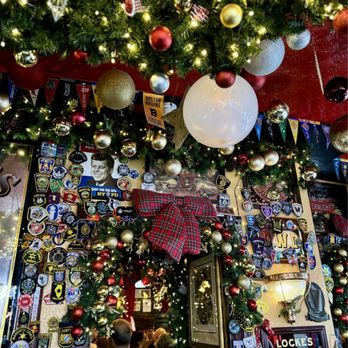 The Temple Bar - Pubs Near Me - Dublin, D