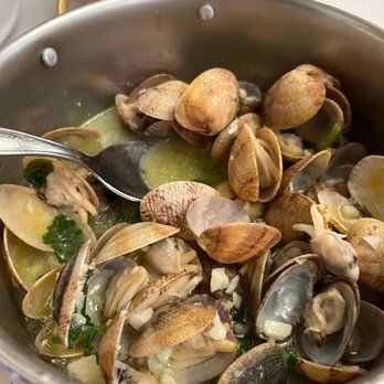 Cervejaria Ramiro - clams - Seafood Near Me - Lisbon, 11