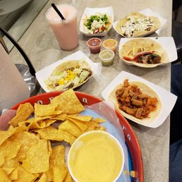 Kid's Fried Chicken Taco Meal
