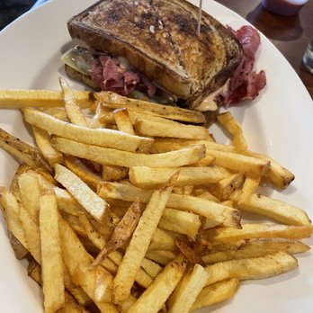 Pondis - Rueben with fries - Bars Near Me - Lisbon, Ohio Pondis - Rueben with fries - Bars Near Me - Lisbon, Ohio