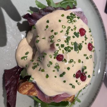 Oswaldz - Eggs Benedict - Coffee & Tea Near Me - Dresden, SN Oswaldz - Eggs Benedict - Coffee & Tea Near Me - Dresden, SN