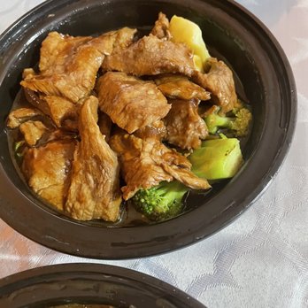 Flor de Mayo - Beef and Beef with Broccoli Lunch Special - Chinese Near Me - New York, New York Flor de Mayo - Beef and Beef with Broccoli Lunch Special - Chinese Near Me - New York, New York