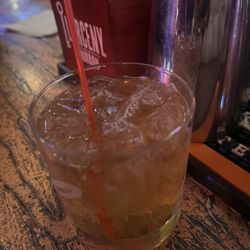 Lou's Pub & Package Store - Makers & ginger