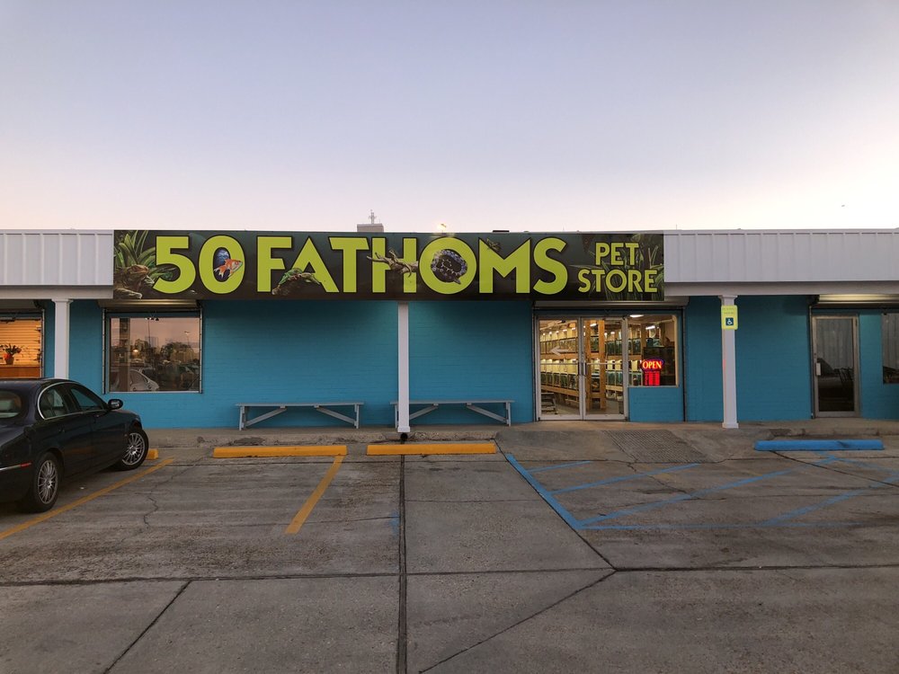 50 Fathoms Pet Shop Logo