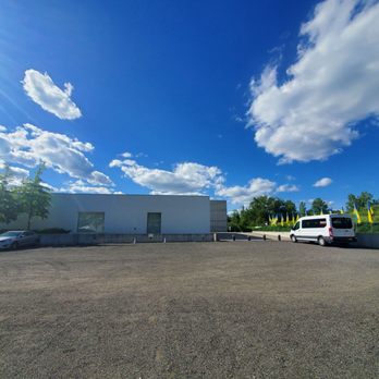Magazzino Italian Art - Parking lot - Art Museums Near Me - Cold Spring, New York