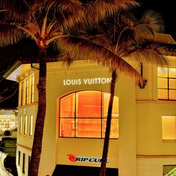 The Shops At Wailea
