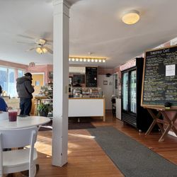 Threefold Cafe - Main front dining room.