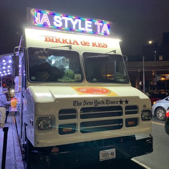 Birria-Landia - The food truck - Food Trucks Near Me - Brooklyn, New York