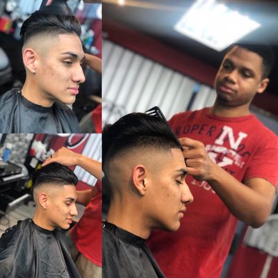 La Familia Barbershop by null