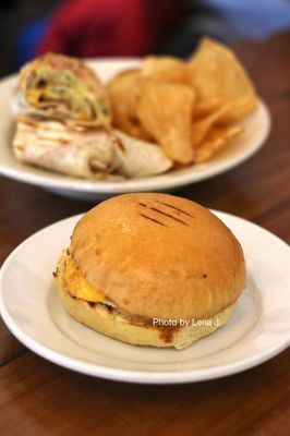 The Songbird Cafe by null