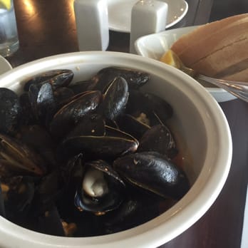 Snug Harbour - Mussels in marinara - Seafood Near Me - Mississauga, Ontario Snug Harbour - Mussels in marinara - Seafood Near Me - Mississauga, Ontario
