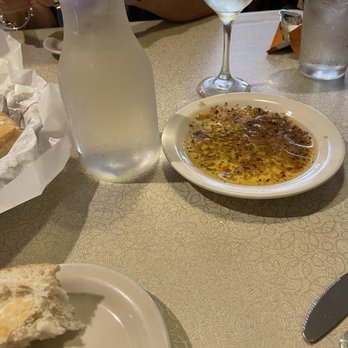 Gino's Italian Restaurant - Pizza Near Me - Round Rock, Texas