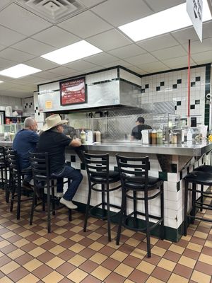 La Internacional Supermercado by null