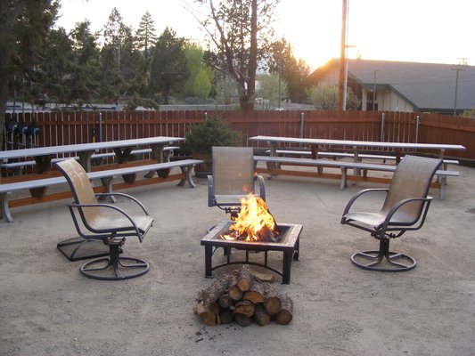 Big Bear Hostel by null