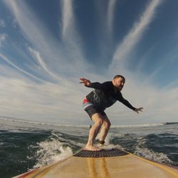 Maui Surf Lessons - Guaranteed to stand up and here's the proof I did!