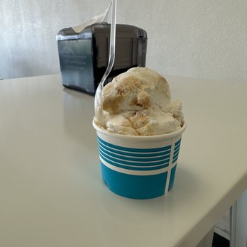 La Reina de Michoacan - Cajeta Ice cream - Ice Cream & Frozen Yogurt Near Me - El Paso, Texas La Reina de Michoacan - Cajeta Ice cream - Ice Cream & Frozen Yogurt Near Me - El Paso, Texas