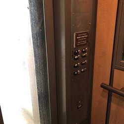 There's an elevator to this Ralph's