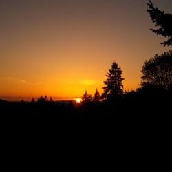 Willamette Wine Country RV Park - Sunset Nights