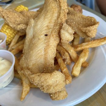 Dead Fish Grill - Fried Catfish - American Near Me - Belton, Texas