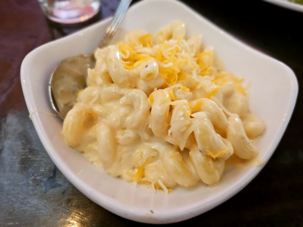 Dark Horse Bar & Eatery