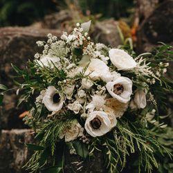 Fresh N Fabulous Flowers And Gifts
