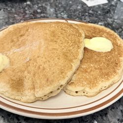 Victoria's Diner - Can't greedy over the size of these pancakes!