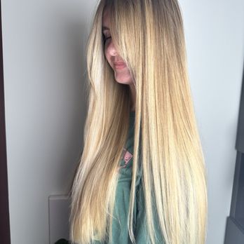 Leah Does My Hair - Hair Stylists Near Me - Charlottesville, Virginia Leah Does My Hair - Hair Stylists Near Me - Charlottesville, Virginia