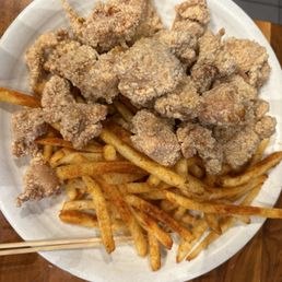 Popcorn chicken with Cajun fries
