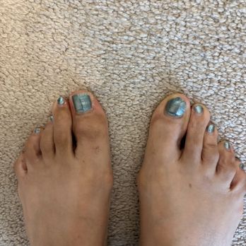Parris Nail Lounge - Clearly in need of a re-do after about a month, but not totally necessary! - Nail Salons Near Me - Dover, Delaware