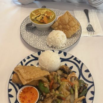 Chili Basil Thai Cuisine - Thai Near Me - Ventura, California