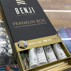 Js CBD & Smoke Shop - Benji paper