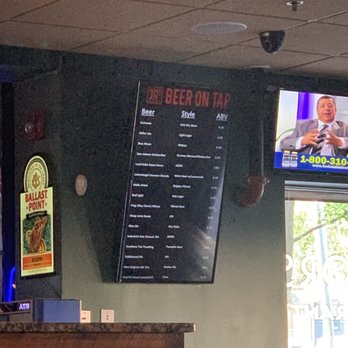 Junior's - Draft list was very good - American Near Me - Albany, New York