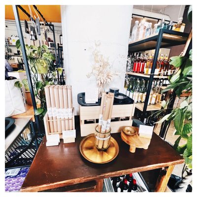 Flask & Field by null