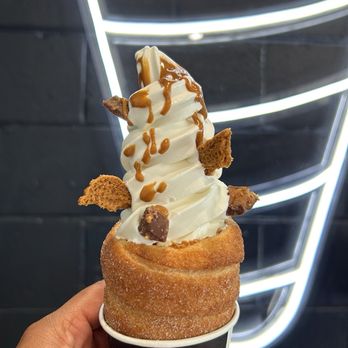 Crispy Cones - Ice Cream & Frozen Yogurt Near Me - Orlando, Florida