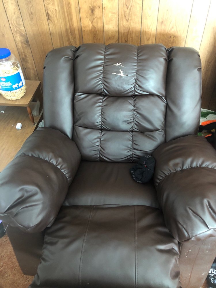 FAMILY DISCOUNT FURNITURE Updated September 2024 1081 Social St