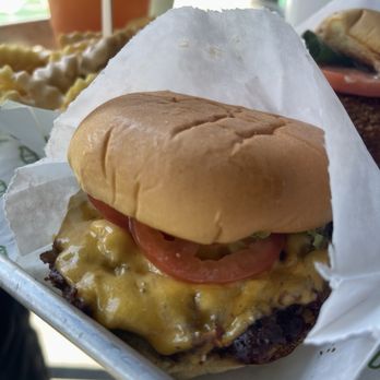 Shake Shack Westbury - Burgers Near Me - Garden City, New York Shake Shack Westbury - Burgers Near Me - Garden City, New York