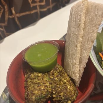 Le Botaniste - Superseed Avocado - Wine Bars Near Me - New York, New York