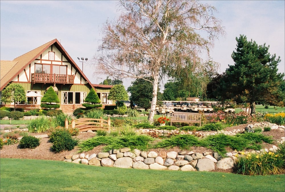 Green Meadows Golf Course Logo