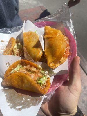 TACOS AL VAPOR “GIL” by null