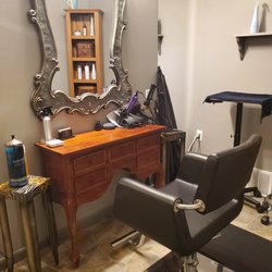 Scott Strong Hair Designer and Colorist - Salon Interior