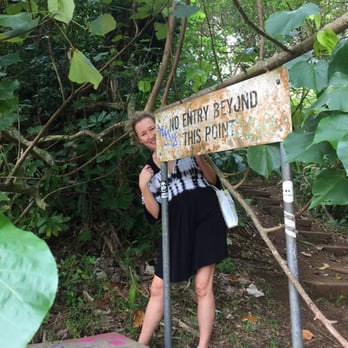 Lulumahu Falls - Go pass this sign & to the left - Hiking Near Me - Honolulu, Hawaii Lulumahu Falls - Go pass this sign & to the left - Hiking Near Me - Honolulu, Hawaii