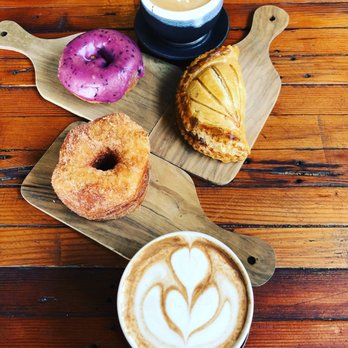 Devout Coffee - Coffee Roasteries Near Me - Fremont, California