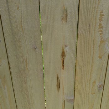 Detail Construction & Remodeling - ROTTING VERTICAL SLAT - General Contractors Near Me - Galveston, Texas Detail Construction & Remodeling - ROTTING VERTICAL SLAT - General Contractors Near Me - Galveston, Texas