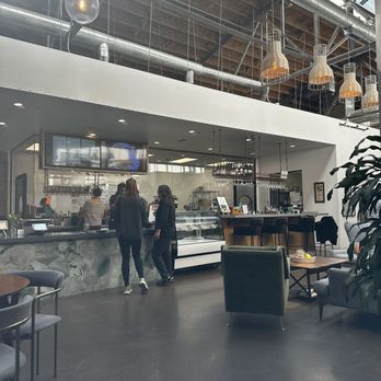 Inheritance Juicery - Indoor area - Juice Bars & Smoothies Near Me - Tulsa, Oklahoma